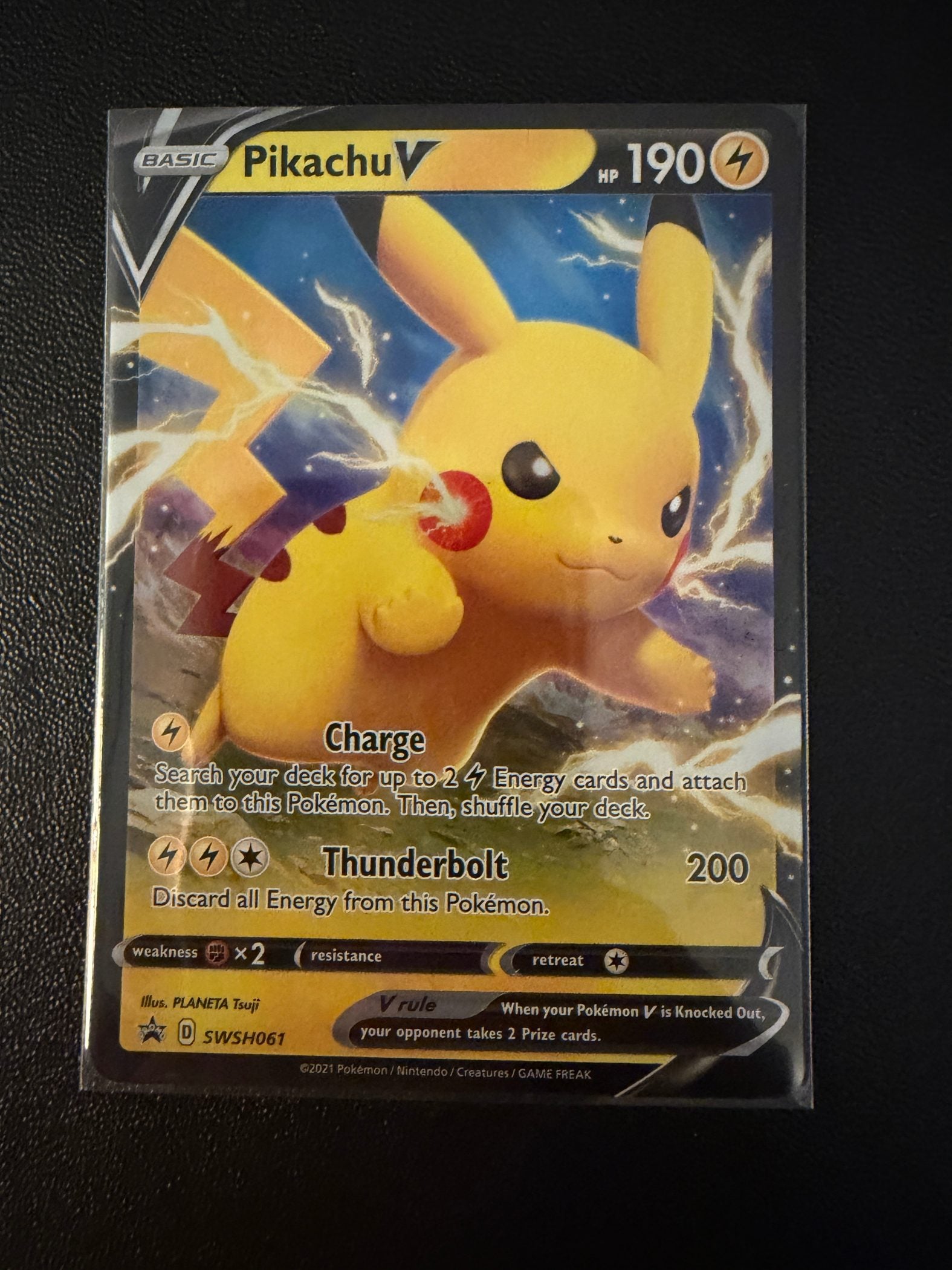 Pikachu V - SWSH061